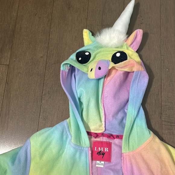 Unicorn onesie - Picture 2 of 4